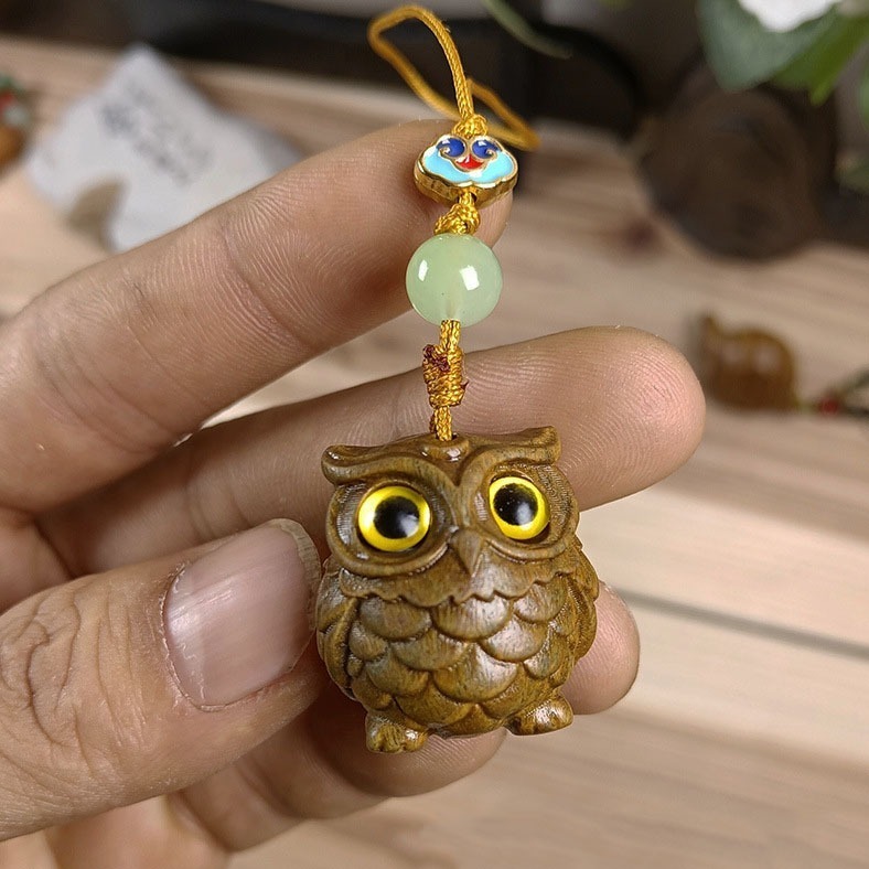 天然 綠檀木 愈瘡木 貓頭鷹  沉水手把件 手機吊墜吊飾鑰匙扣  風水擺件 開運招財避邪鎮宅 百分百天然綠檀木正品保證-細節圖9