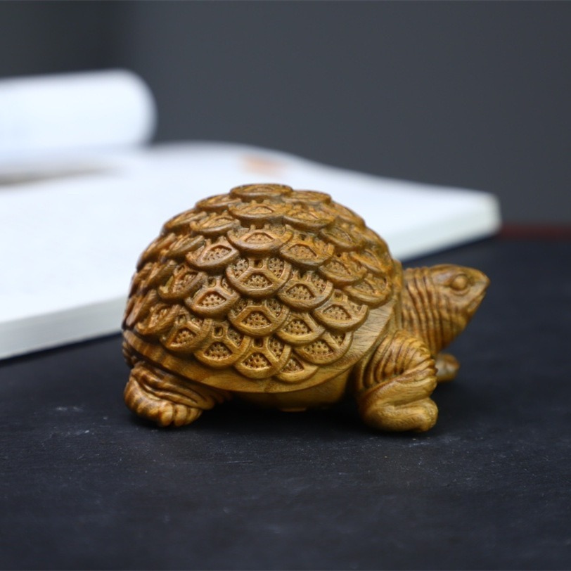 天然 綠檀木 愈瘡木 金錢龜 發財龜 烏龜長壽龜 沉水手把件 風水擺件  開運招財 避邪鎮宅 百分百天然綠檀木正品保證-細節圖2