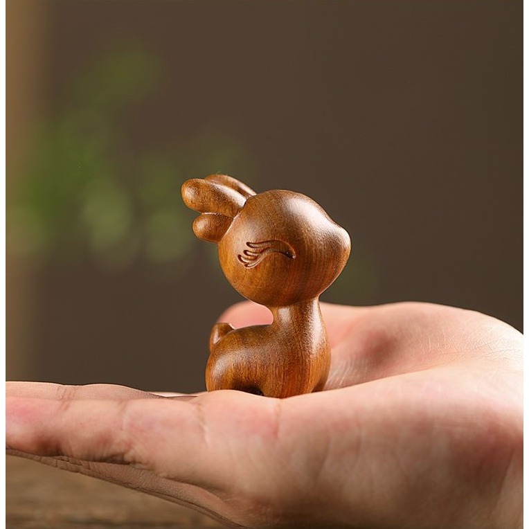 天然 綠檀木 愈瘡木 可愛小鹿 一鹿有你 一路平安 木雕 沉水手把件 開運 招財 避邪 鎮宅 百分百天然綠檀木正品保證-細節圖5