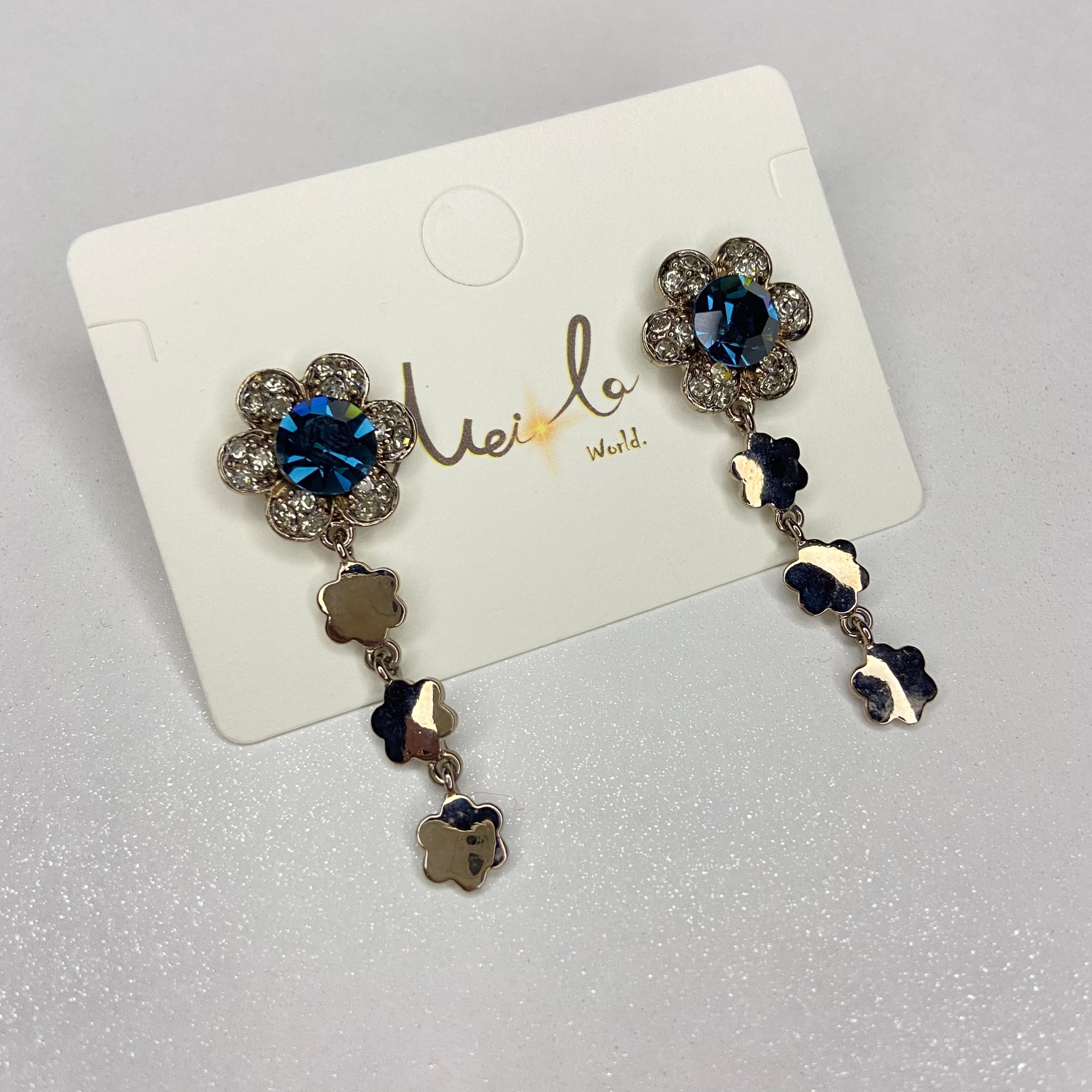 C004-花朵鑽藍鋯石耳針款-細節圖2