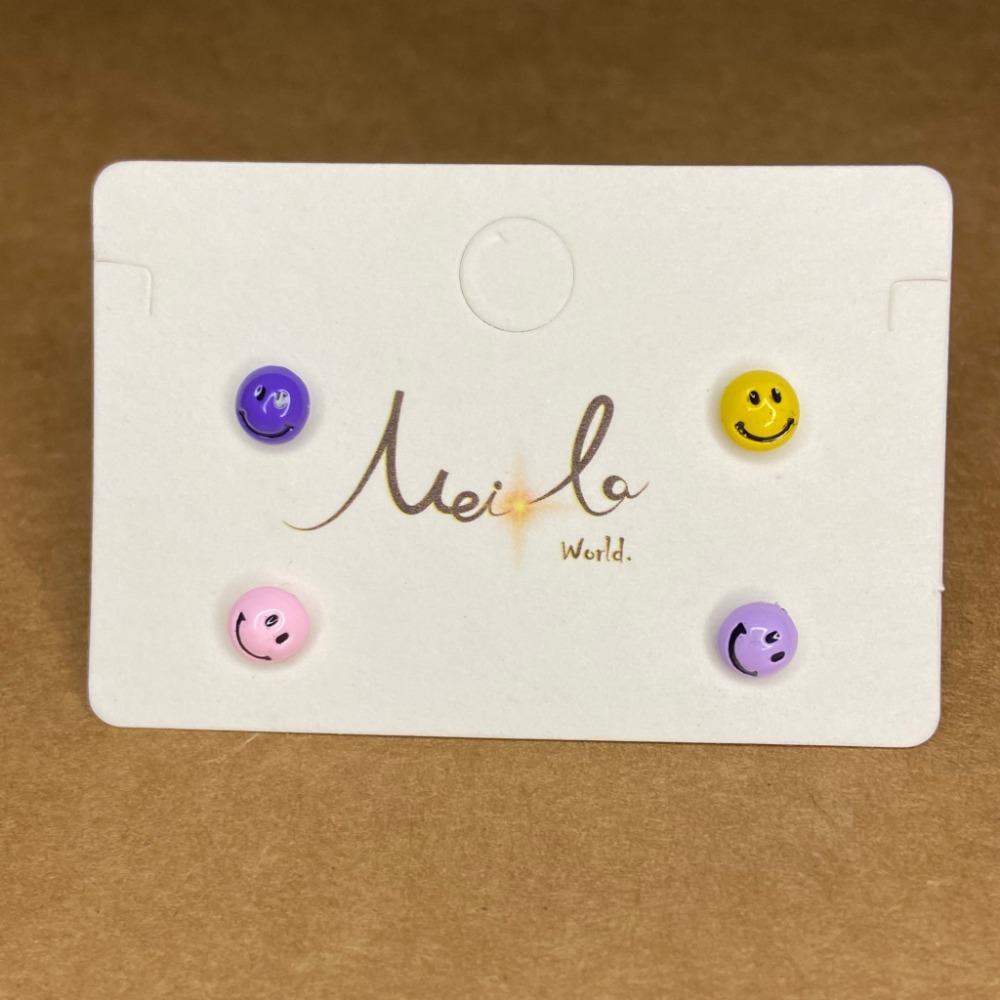 B019-四色微笑臉耳針款-細節圖2