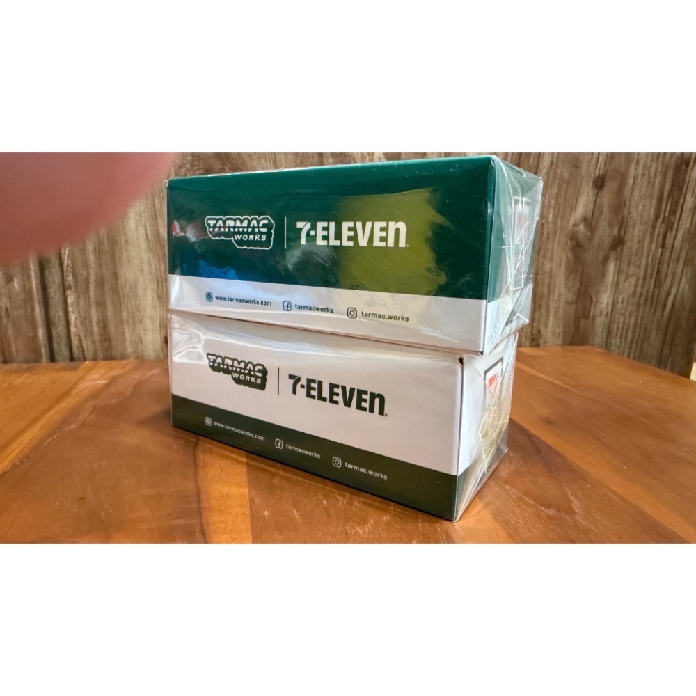 全新 7-11 TARMAC WORKS 1:64 Nissan GT-R NISMO GT3-細節圖5