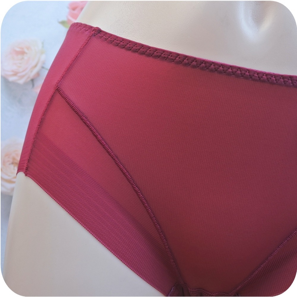 L XL XXL 台灣製無痕內褲 極致裸感 透氣舒適 高彈性 石墨烯 女生內褲 三角褲 女性女士無痕褲 加大尺碼5593-細節圖5