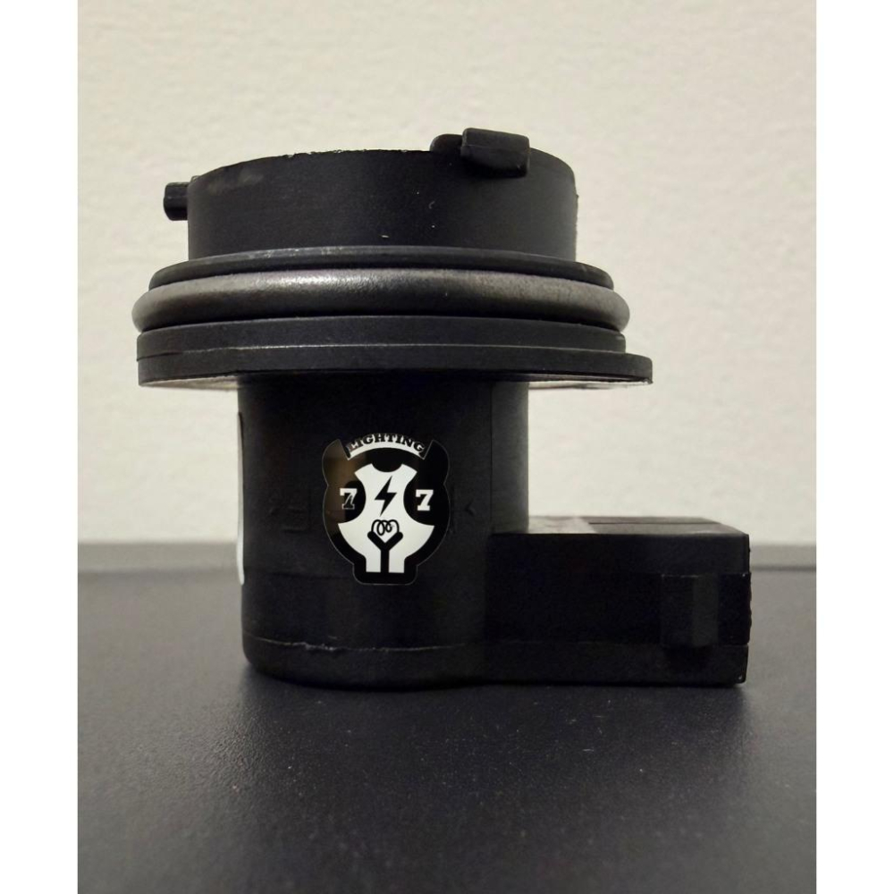 BMW E39 燈泡座 第三煞車燈 單心燈泡座 寶馬-細節圖3