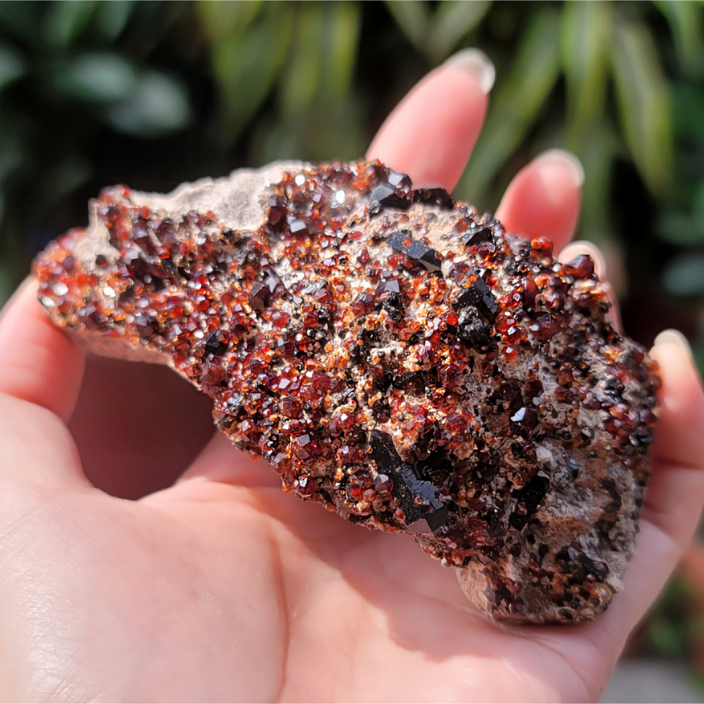 𝒜𝓁𝒾𝒸𝒾𝒶𝒢𝑒𝓂𝓈𝓉❀𝓃𝑒 福建雲霄石榴石煙晶共生玉滴石L701 紅石榴石 石榴石原礦 煙晶-細節圖7