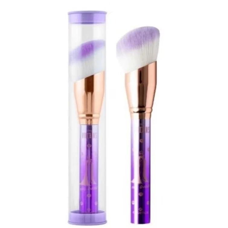 芊芊美妝🎀現貨🎀essence 艾森絲 限定迪士尼壞壞壞皇后粉底刷-細節圖3