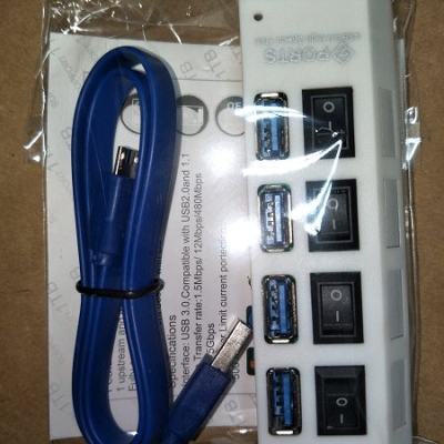 品名: 環保包裝USB3.1Type-C HUB 4 PORT 3.0集線器獨立開關(顏色隨機)(含變壓器) J-147