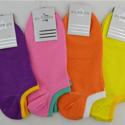 品名: 零碼出清 - 韓國款女/男生純棉襪/運動襪/隱形襪(顏色隨機) J-11804