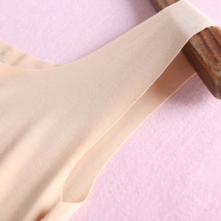 【中壢平鎮現貨】中大碼背心 莫代爾背心 圓領修身背心 顯瘦背心 女裝 顯瘦上衣 無痕背心無袖上衣 t恤 莫代爾棉-細節圖3