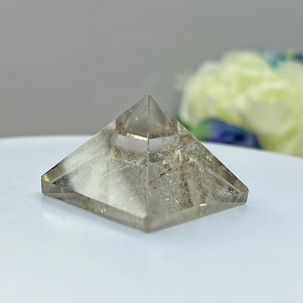 超能量許願金字塔彩虹光茶水晶手工打磨 透亮神奇 33*33*29MM金字塔能-細節圖7