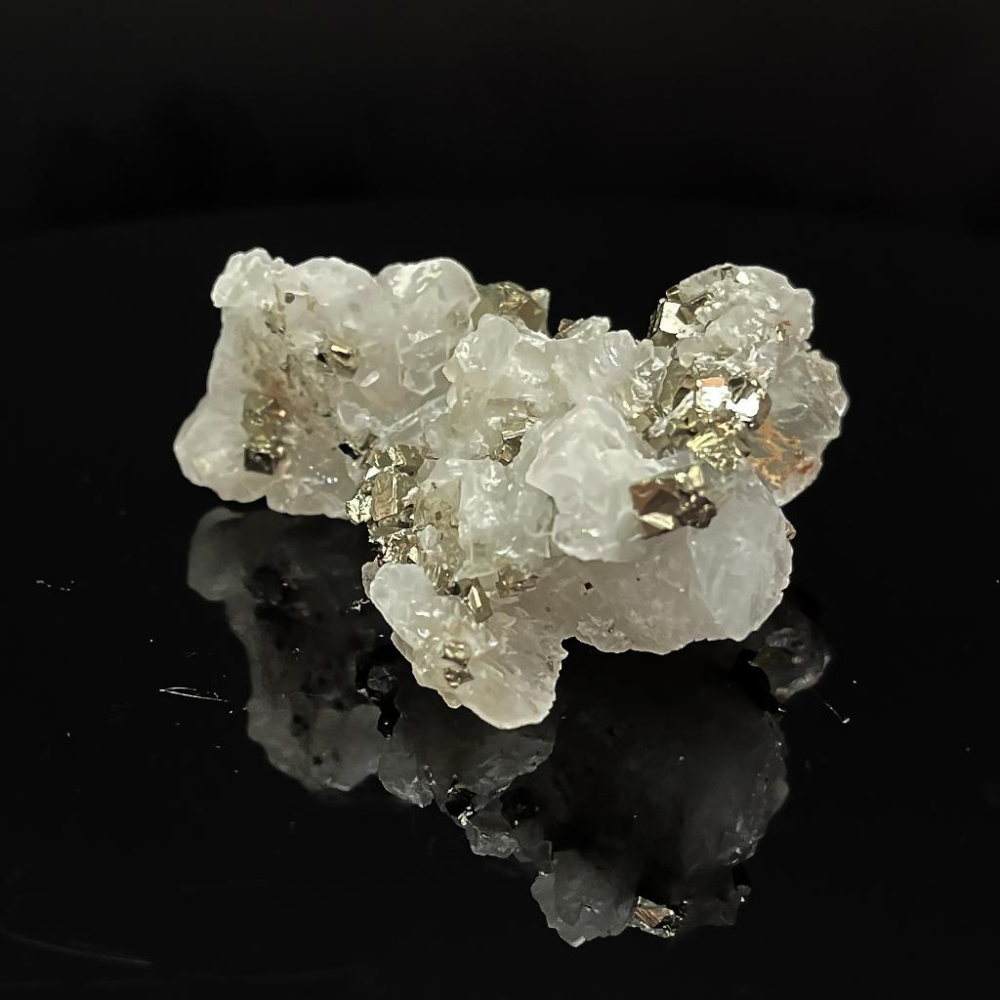 稀有黃銅礦白水晶共生 珍貴礦物標本閃閃發亮57*46*23MM可遇不可求Chalcopyrite-細節圖7