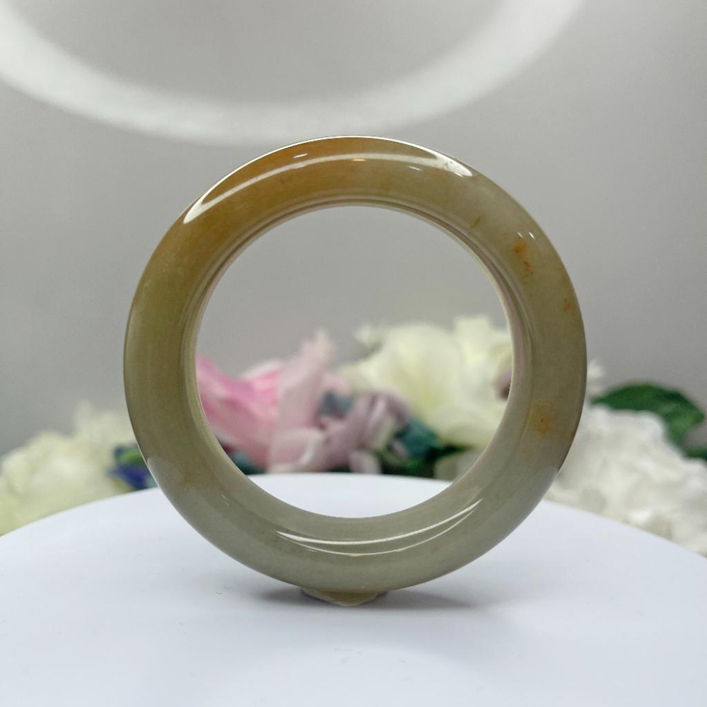 NO.79稀有金玉滿堂綠底糖鐲俏一口佘太翠玉 50MM 圈口 俏色手鐲  玉鐲手環(帶皮摳，不影嚮配戴，可接受者再下單)-細節圖7
