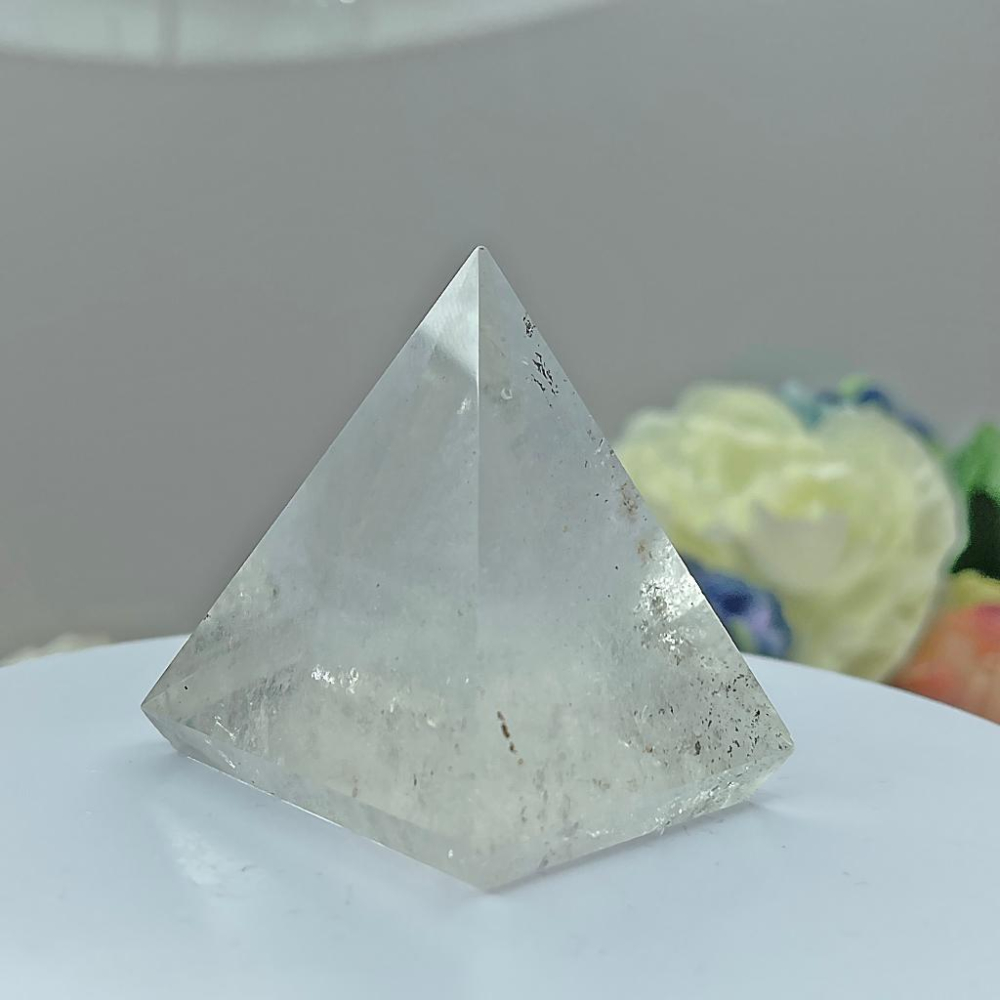 超能量許願金字塔白水晶飄幽靈水晶手工打磨稀有超高角度 透亮神奇54*42*55MM金字塔能-細節圖3