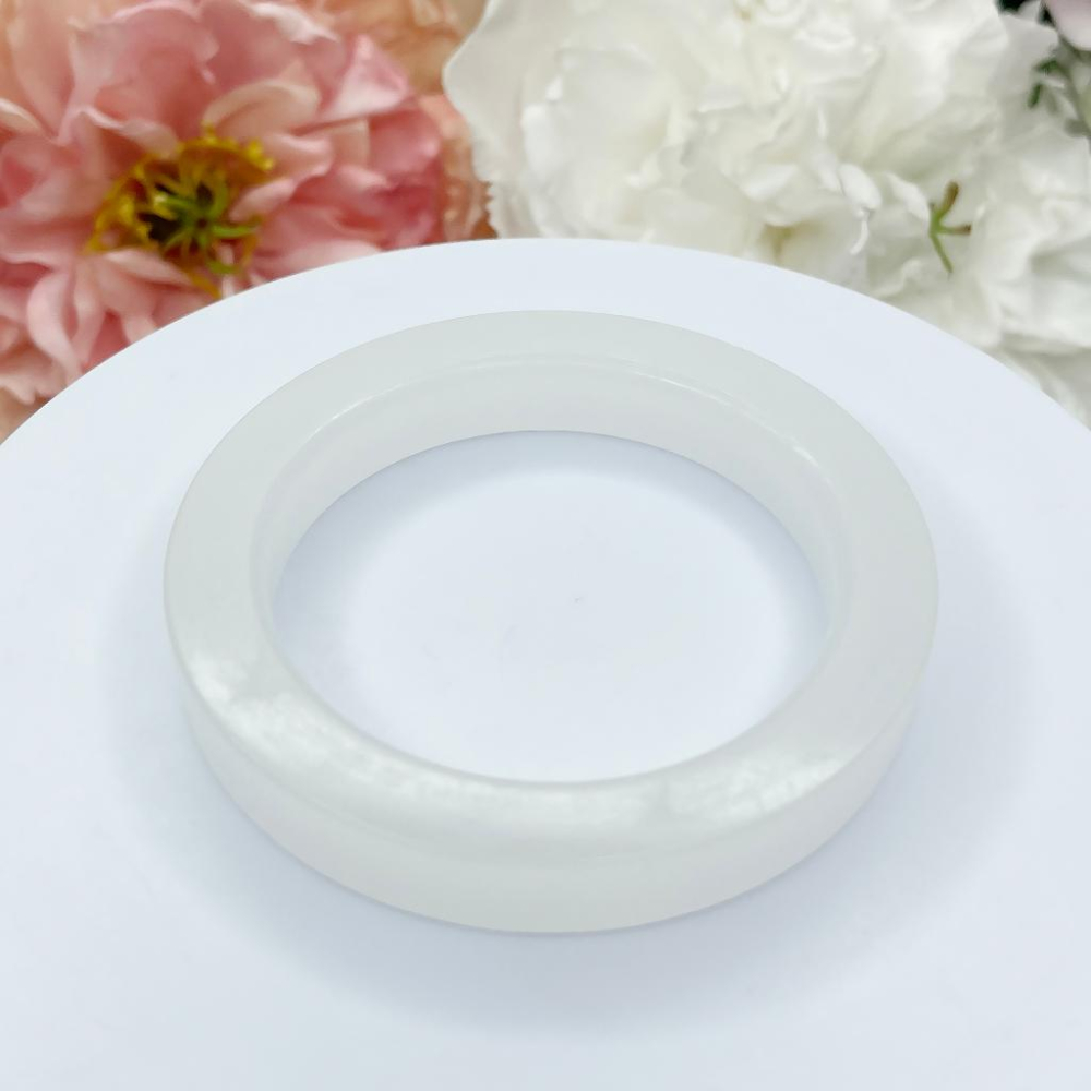 NO.174超凡脫俗月光白 白玉方鐲 內徑 56 MM 圈口 佘太翠玉鐲 手鐲 手環(邊角微粗) 尺寸:內徑56.3*寬-細節圖3
