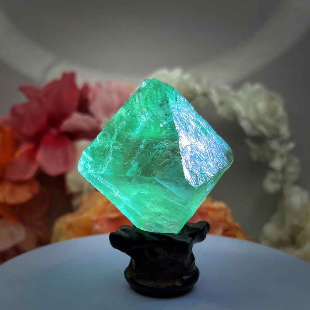 E4純天然稀有巨大八面體螢石彩虹光晶體淨透 能量原礦石收藏等級Size:60.2*57.6*57.5MM-細節圖5