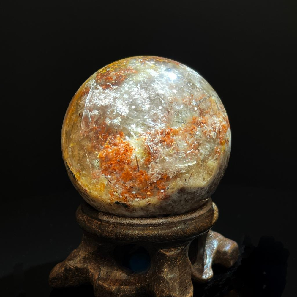 超稀有畢業級意境彩幽靈水晶球 彩色幽靈共生黑髮黑碧璽水晶能量 50.2MM直徑 水晶球 幽靈球-細節圖3
