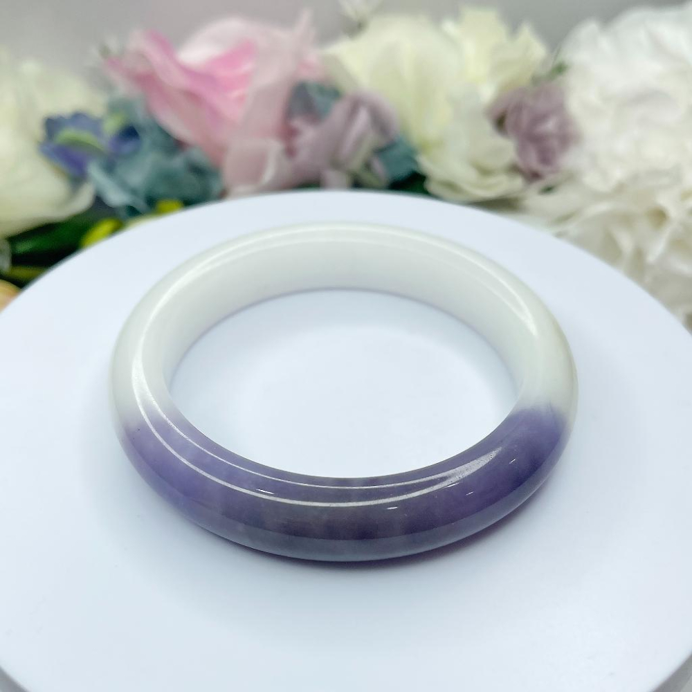 NO.97稀有絕美半壁紫白玉鐲 內徑 60MM 圈口 浪漫溫柔 手鐲 和田玉  新疆料 手環 尺寸:內徑60*寬13-細節圖3