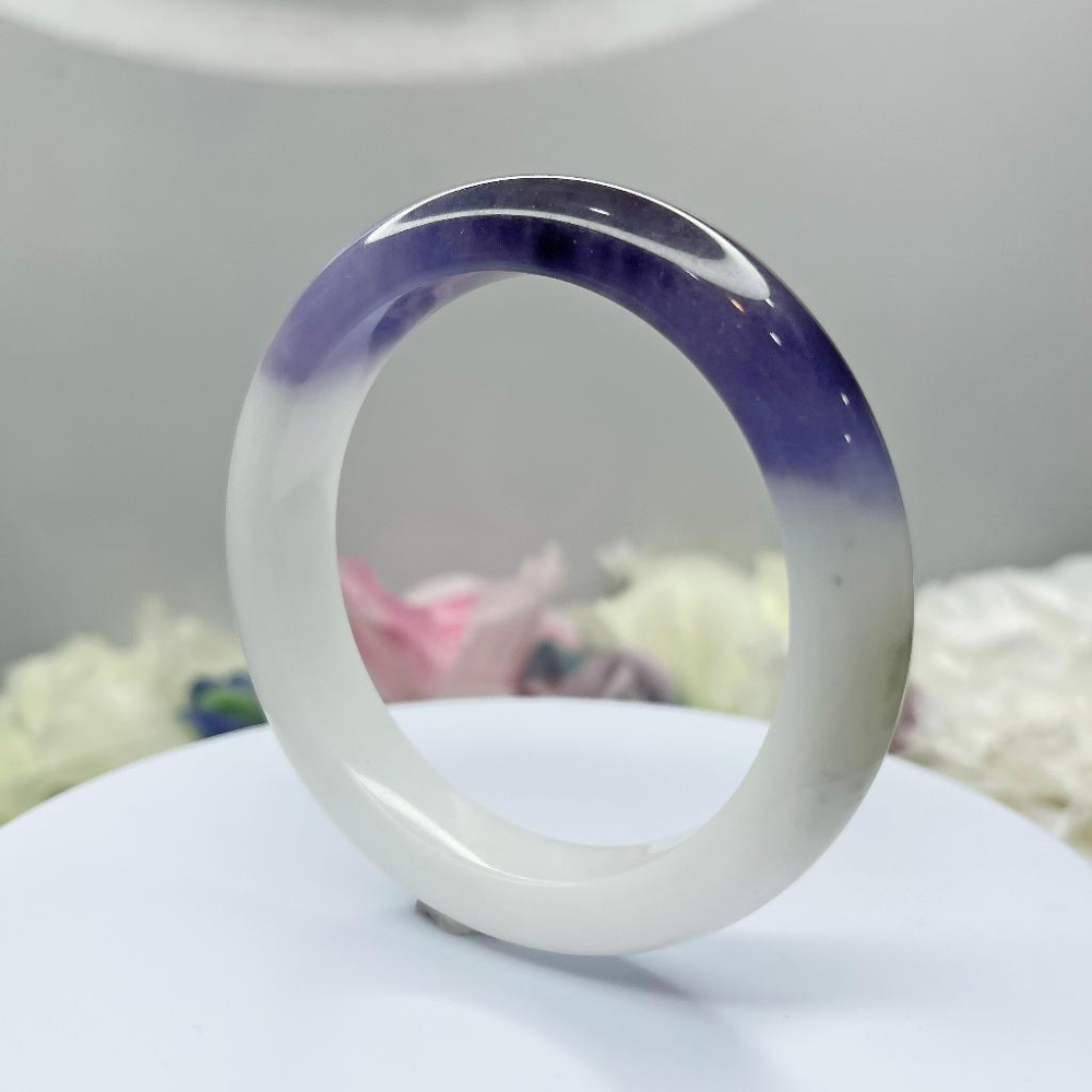 NO.97稀有絕美半壁紫白玉鐲 內徑 60MM 圈口 浪漫溫柔 手鐲 和田玉  新疆料 手環 尺寸:內徑60*寬13-細節圖6