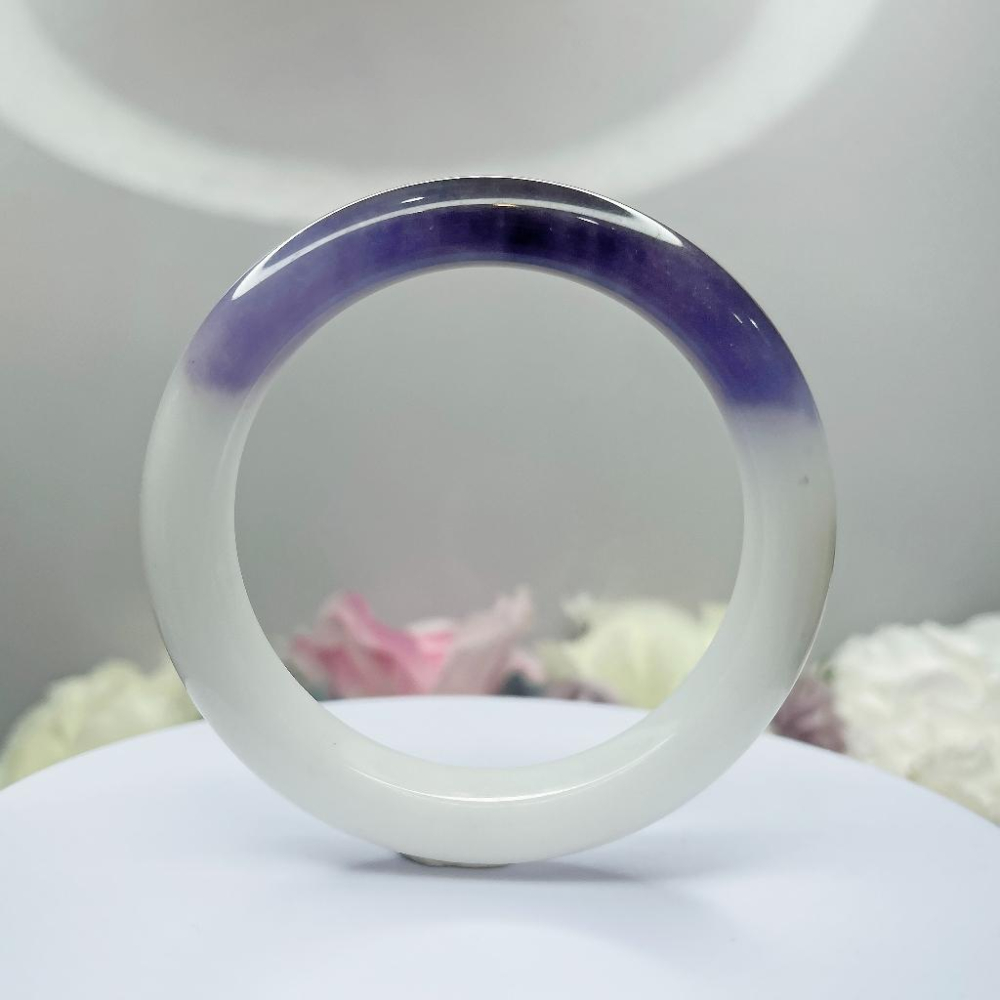 NO.97稀有絕美半壁紫白玉鐲 內徑 60MM 圈口 浪漫溫柔 手鐲 和田玉  新疆料 手環 尺寸:內徑60*寬13-細節圖8