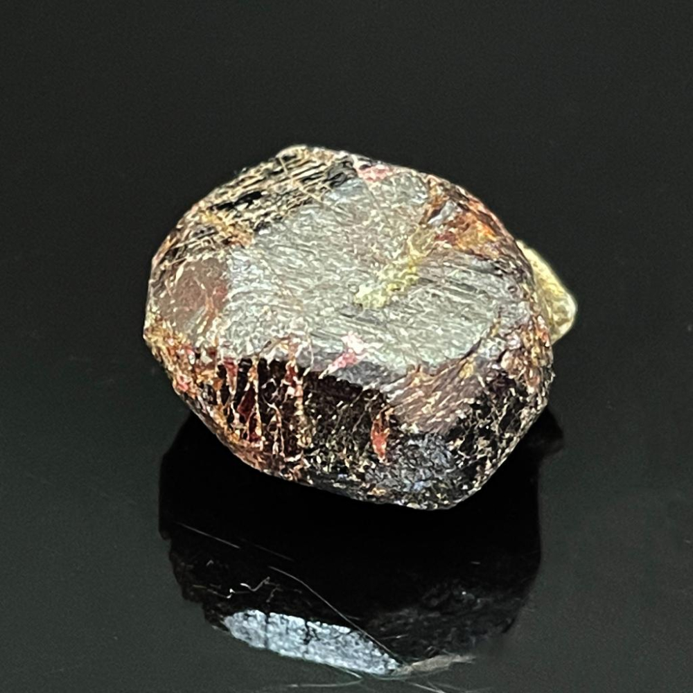 稀有石榴石共生金雲母 能量原礦石 23*24*15MM 礦物標本-細節圖7