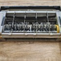 iRobot Roomba 底刷 滾刷 集屑器  原廠 二手 掃地機器人 加強版 主刷 AeroForce 鬃刷 膠刷-規格圖1