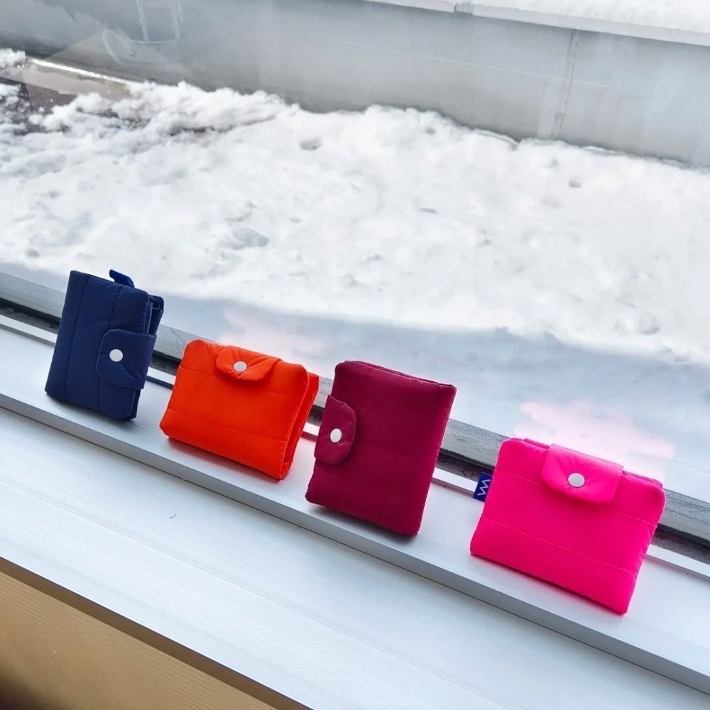 【HUKMUM ×泰搶手】泰國 BUBBLE WALLET  輕巧迷你皮夾 防潑水 短夾 長夾 錢包 零錢包芙空氣小夾-細節圖4