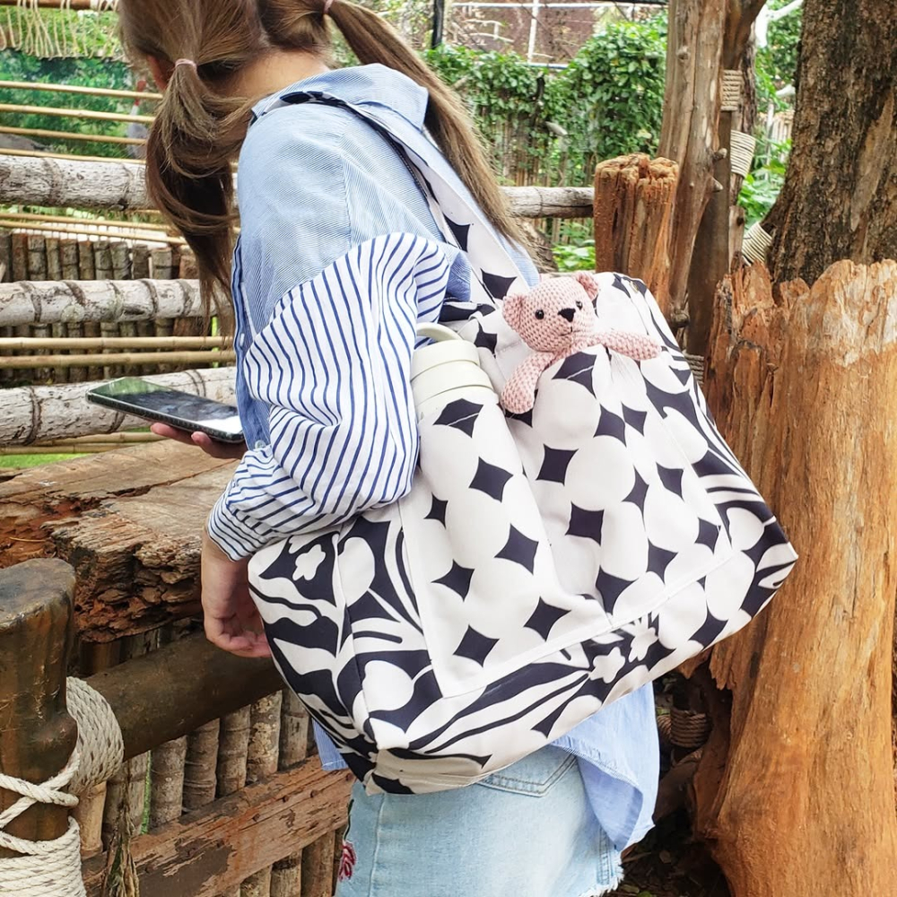 【ZAPPGIRL ×泰搶手】🇹🇭 泰國直送｜ZAPPGIRL 帆布包 雙口袋設計 可放水壺飲料杯 媽媽包 手提肩-細節圖9