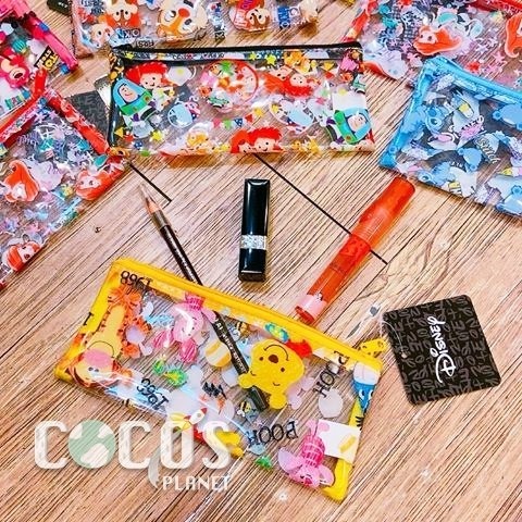 正版 迪士尼 TSUMTSUM 史迪奇 ㄚ醜 透明收納袋 筆袋 收納包 COCOS DK600-細節圖3