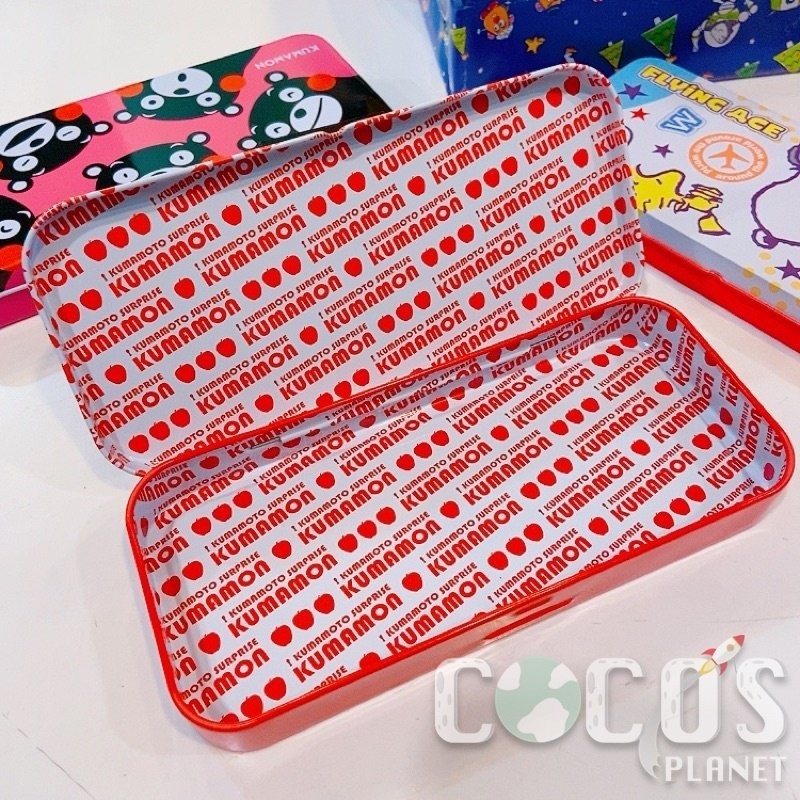 日本 Kumamon 熊本熊 鐵鉛筆盒 鐵盒 鐵筆盒 收納盒 點點款 COCOS TP140-細節圖2