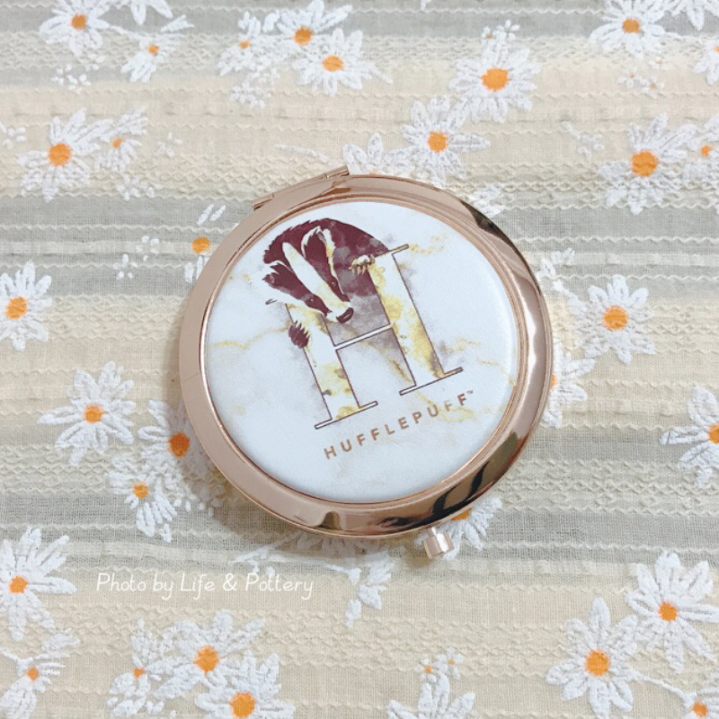 🔥現貨+預購 🇬🇧倫敦影城 學院象徵大理石紋皮革金屬圓鏡 化妝鏡/摺疊鏡 隨身鏡子 哈利波特周邊 霍格華茲-規格圖2