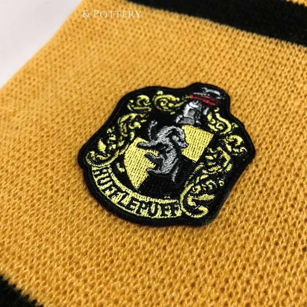 🇬🇧倫敦影城 學院徽章針織流蘇圍巾 Harry Potter 哈利波特周邊 霍格華茲-細節圖3
