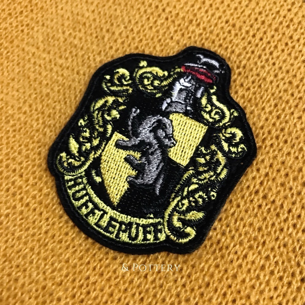 🇬🇧倫敦影城 學院徽章針織流蘇圍巾 Harry Potter 哈利波特周邊 霍格華茲-細節圖4