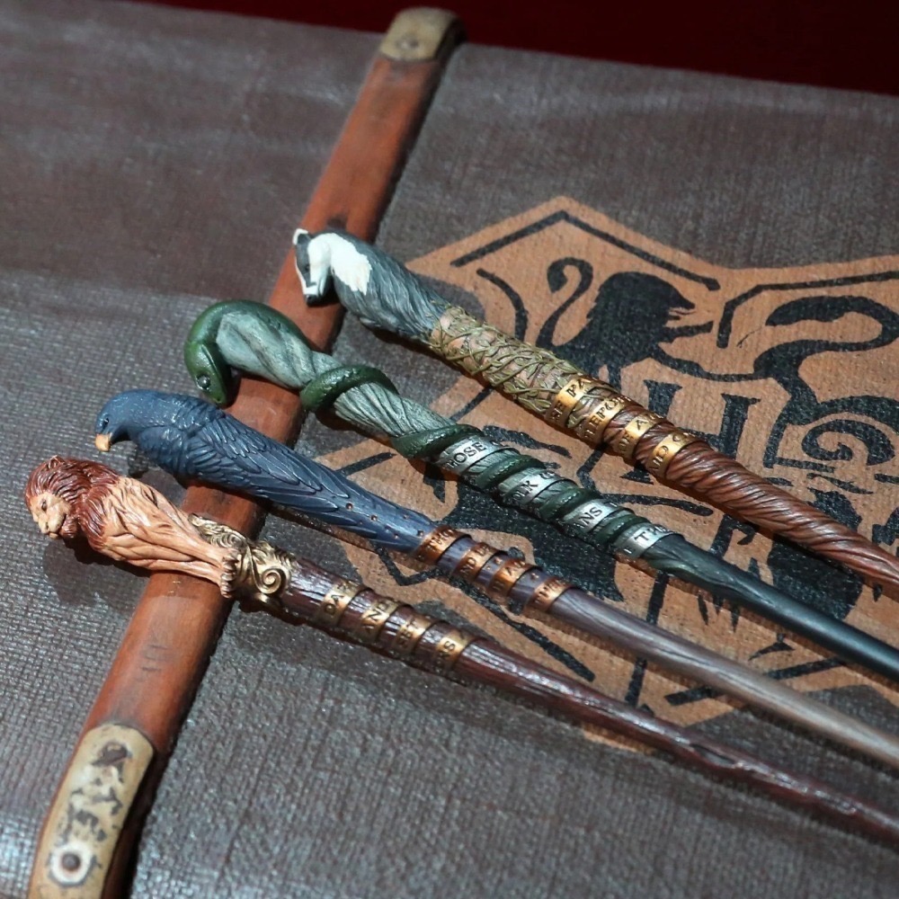 🇬🇧倫敦影城 哈利波特慶典版魔杖 Harry Potter 時光器、魔法生物、學院創始人遺物、火盃-細節圖2