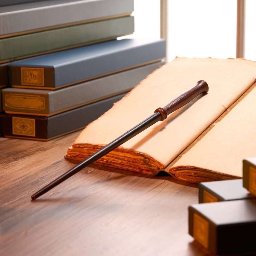 Harry Potter × Noble Collection 哈利波特角色魔杖-奧利凡德盒裝版 哈利 妙麗 榮恩 露娜-細節圖3