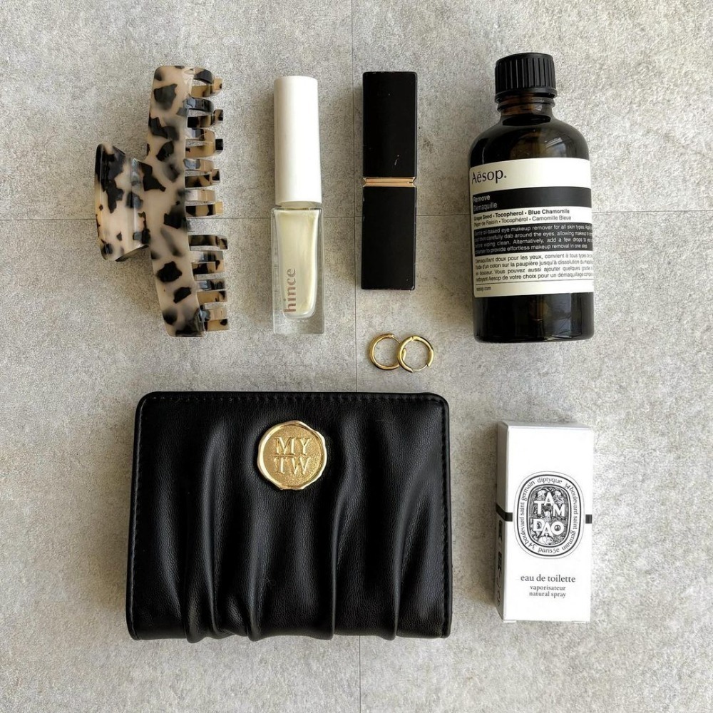 🇯🇵日本 my twilight 金屬火漆封蠟標誌褶皺雙折皮革短夾 皮夾 錢包 小眾品牌♡不撞款~-規格圖11