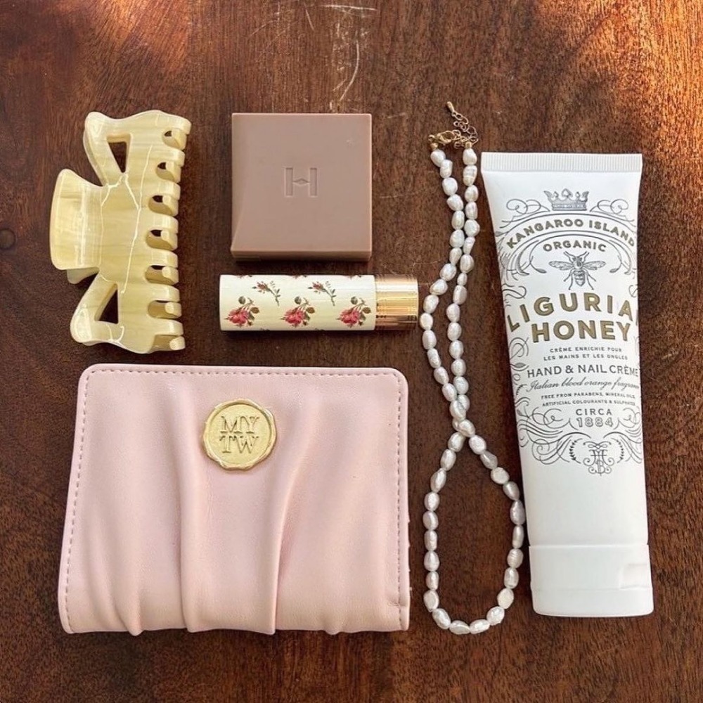 🇯🇵日本 my twilight 金屬火漆封蠟標誌褶皺雙折皮革短夾 皮夾 錢包 小眾品牌♡不撞款~-規格圖11