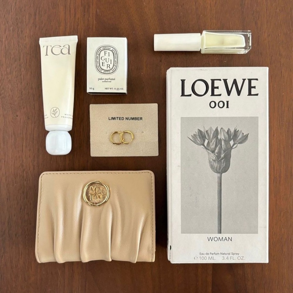 🇯🇵日本 my twilight 金屬火漆封蠟標誌褶皺雙折皮革短夾 皮夾 錢包 小眾品牌♡不撞款~-規格圖11