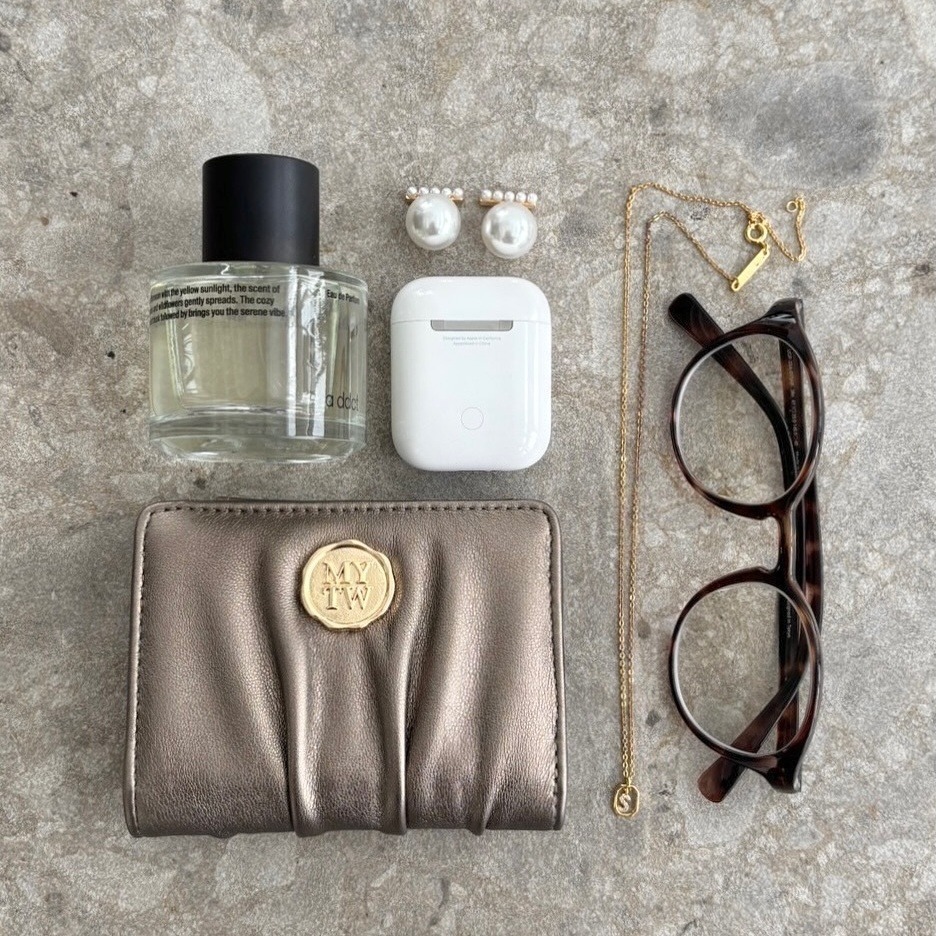 🇯🇵日本 my twilight 金屬火漆封蠟標誌褶皺雙折皮革短夾 皮夾 錢包 小眾品牌♡不撞款~-規格圖11