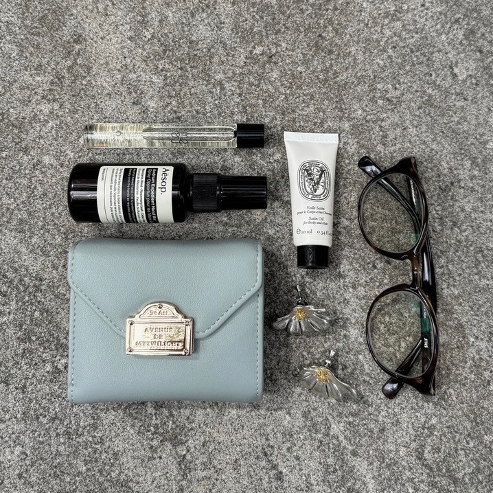 淺藍（light blue）ブルー系