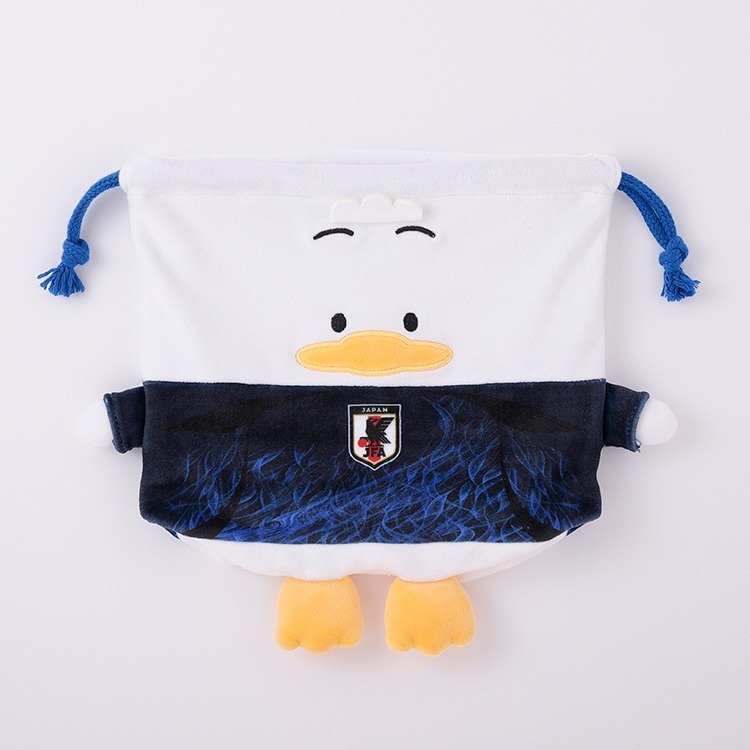 🇯🇵日本國家足球隊 × Sanrio 三麗鷗聯名球衣坐姿造型束口袋 Kitty 大耳狗 布丁狗 美樂蒂 酷洛米 漢頓-規格圖6