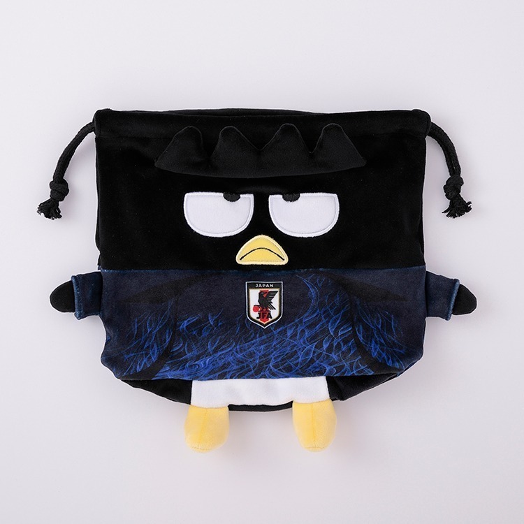 🇯🇵日本國家足球隊 × Sanrio 三麗鷗聯名球衣坐姿造型束口袋 Kitty 大耳狗 布丁狗 美樂蒂 酷洛米 漢頓-規格圖6
