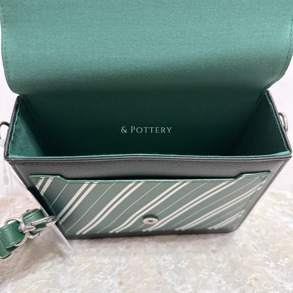 🇯🇵日本 USJ大阪環球影城 學院徽章方型肩背包｜側背/斜背包 Harry Potter 哈利波特周邊 霍格華茲-細節圖4