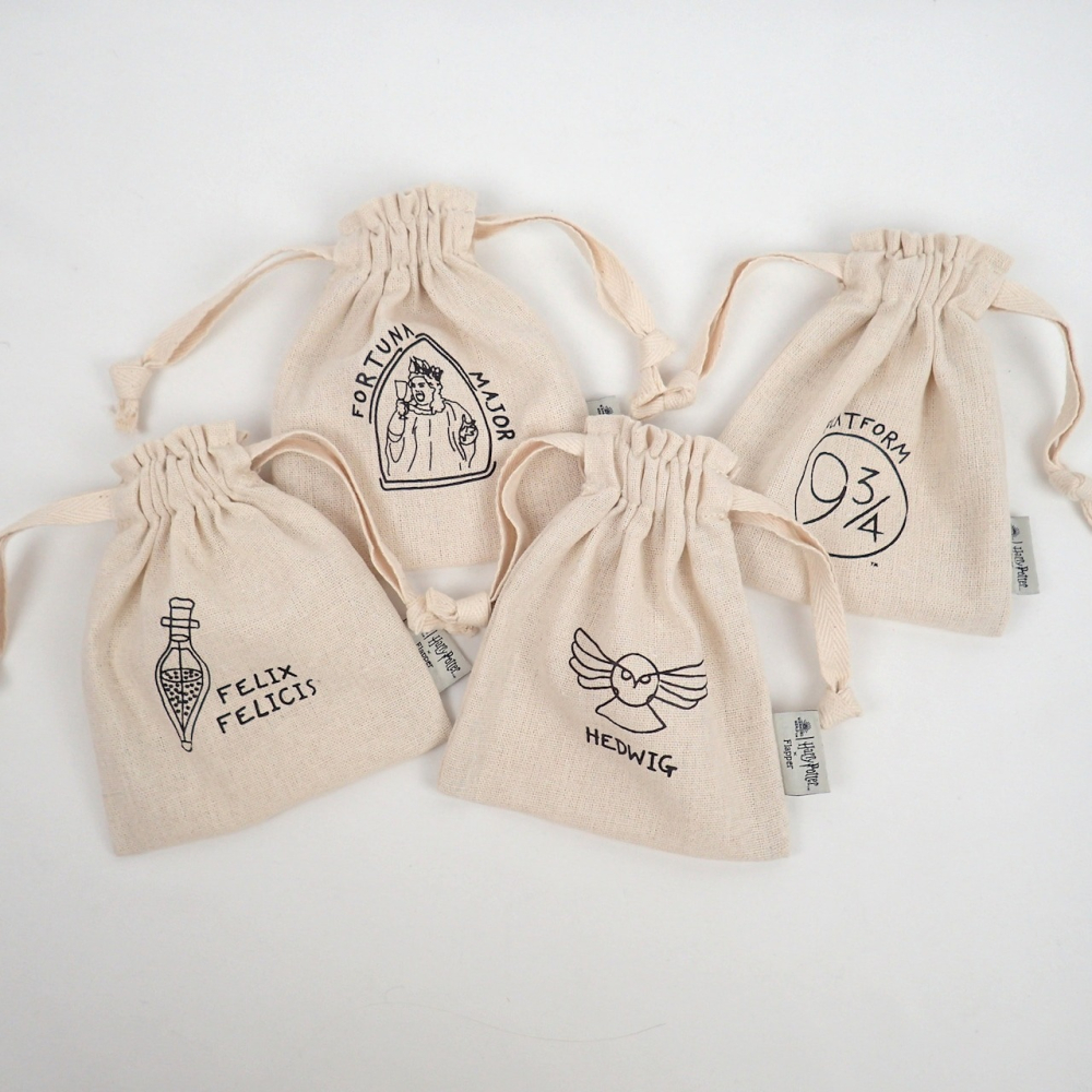 Harry Potter × Flapper 哈利波特素描手繪風棉質束口袋/抽繩包 怪獸與牠們的產地 玻璃獸 貓頭鷹-細節圖4
