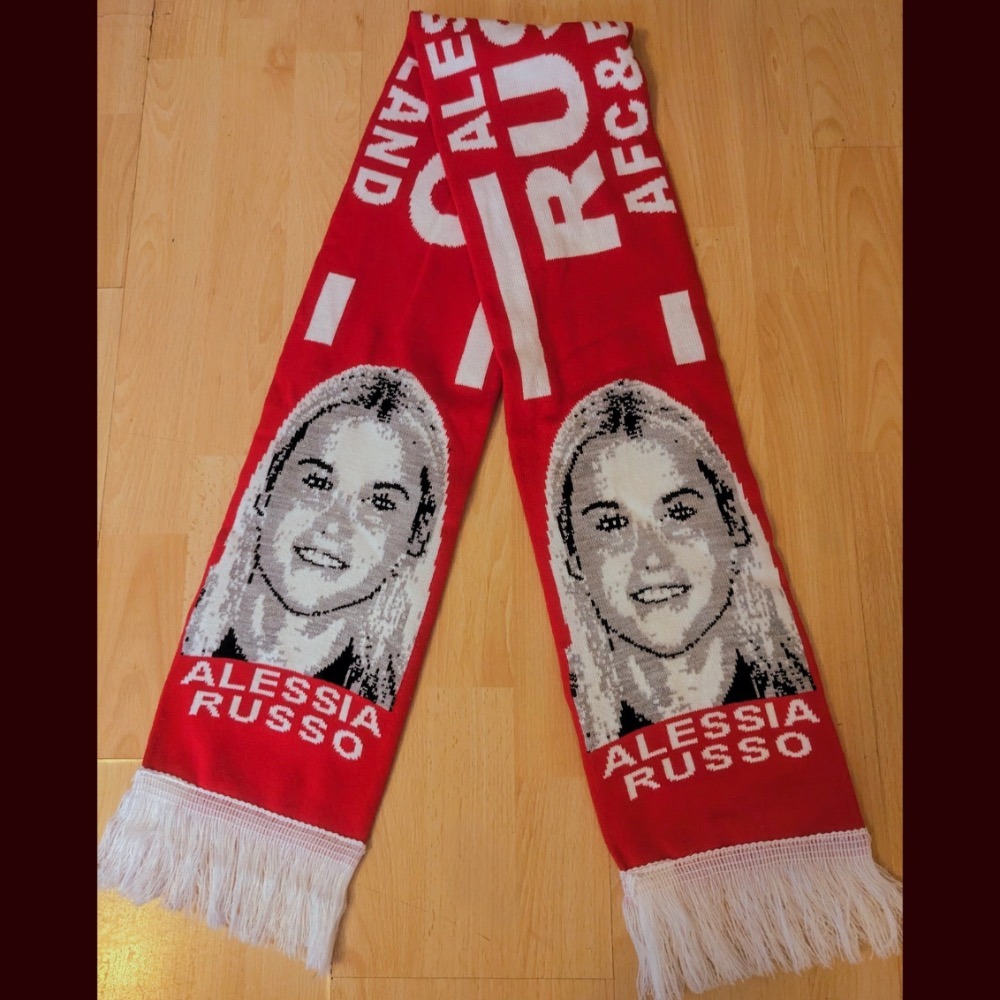 #23 Alessia Russo