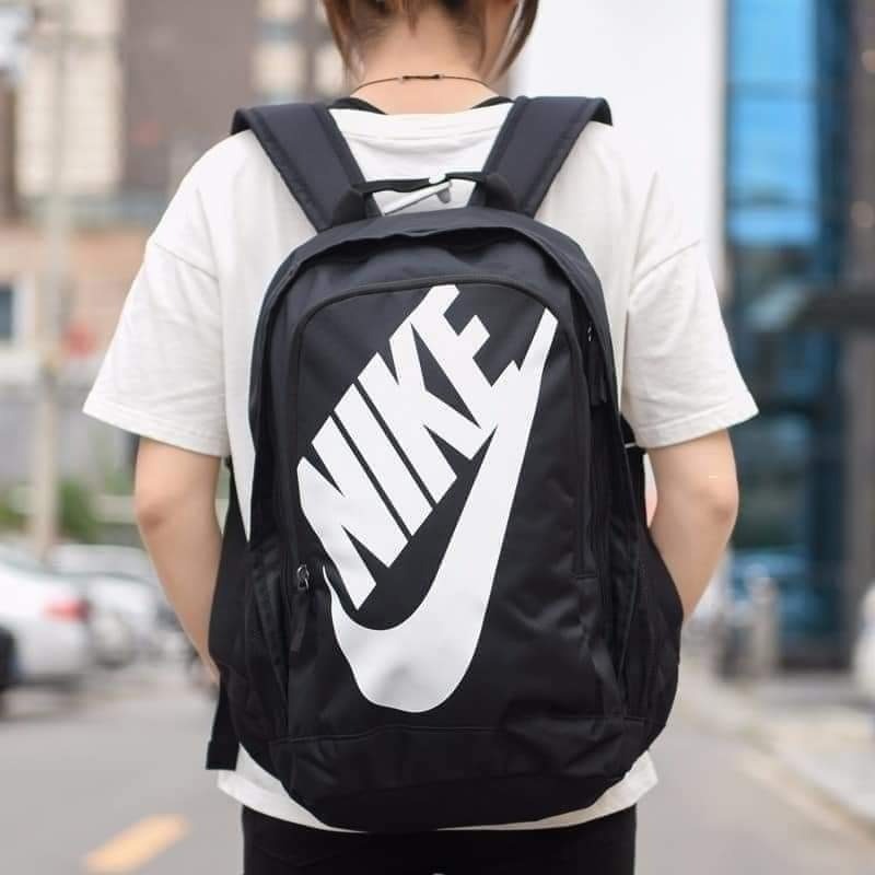NIKE 大LOGO 黑白 學生後背包 休閒運動包 定價1450-細節圖6