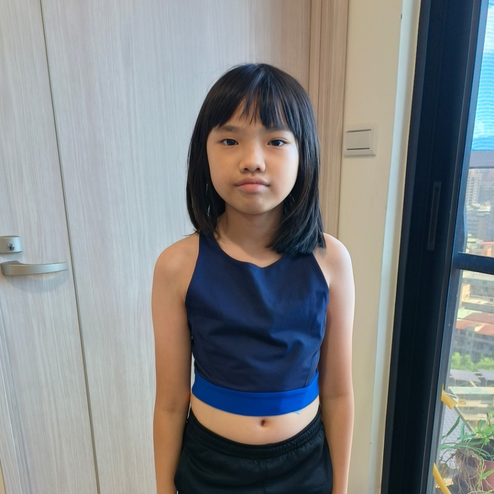 女 UA Mirror Crop 深藏青 短版背心 定價1880-細節圖5