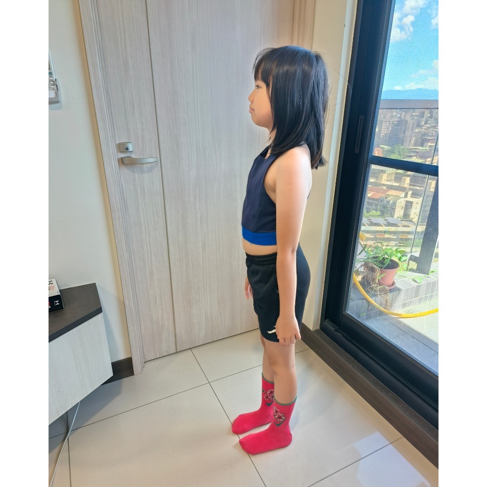 女 UA Mirror Crop 深藏青 短版背心 定價1880-細節圖6