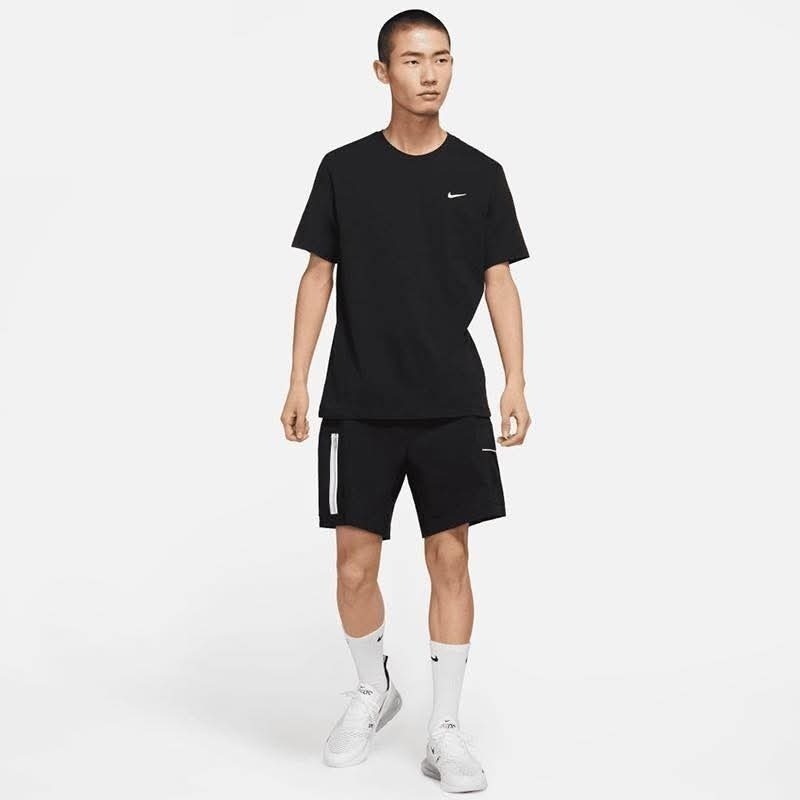 男子 NIKE SWOOSH TEE  刺繡小勾 棉質 短袖上衣 黑色 定價880-細節圖4