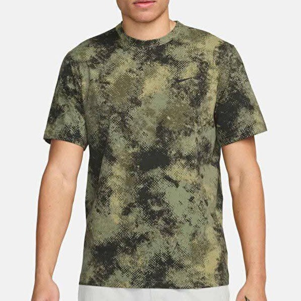 男 NIKE AS M NK DF CAMO HYVERSE SS TOP 迷彩 吸濕排汗 彈性 訓練 短袖上衣-細節圖2