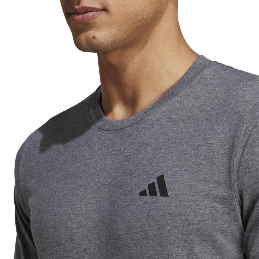 男子 ADIDAS AEROREADY 灰色 吸濕排汗 訓練 短袖上衣 定價990-細節圖5